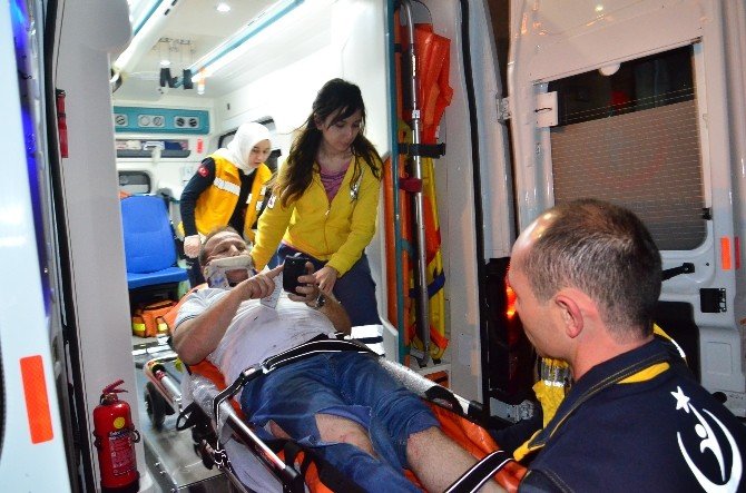 Sigara İçmek İçin Çıktıkları Balkon Çöktü