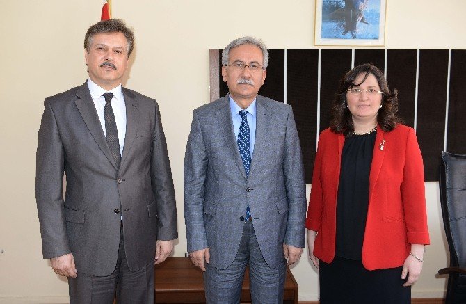 Bü Myo Müdürlüğüne Doç. Dr. Semra Saraçoğlu Çelik Atandı