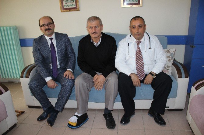 Ameliyat Olan Hastadan, Hastane Personeline Teşekkür Ziyareti