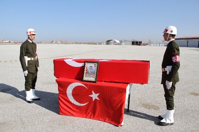 Kalp Krizi Geçirerek Ölen Askere Uğurlama