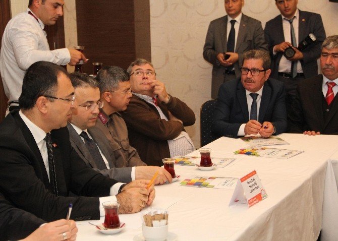 Menderes’te Tarım Ve Hayvancılık Çalıştayı Gerçekleşti