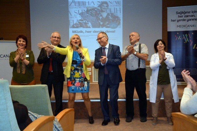 Kanser Hastalarına Konser