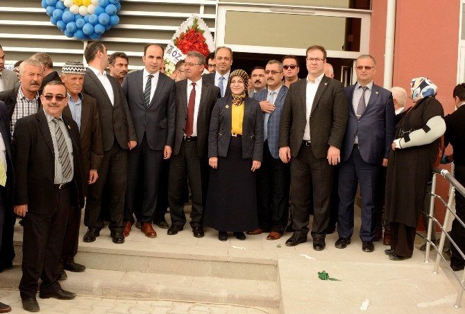 Meram’da Çarıklar Sosyal Tesisi Açıldı