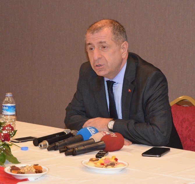 Mhp’li Özdağ: “Mhp, Kendi Kaderiyle İlgili Kararı Kendisinin Vermesi Gerekiyordu”