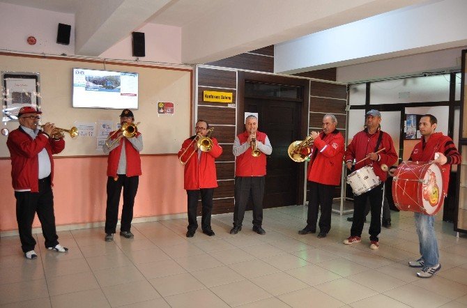 Bando Es Es Deplasmanlar İçin İzin İstiyor