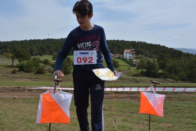 Oryantiring Gençler Kız/erkek Grup Yarışları Niksar’da Koşuldu