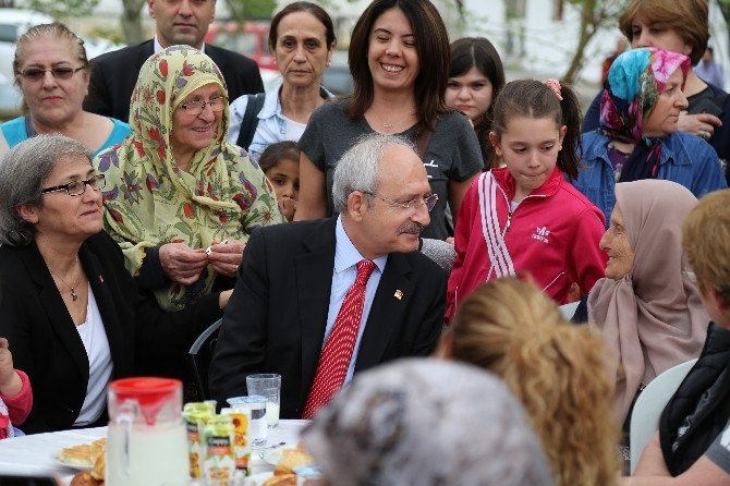 Kılıçdaroğlu, Bayanlarla Sohbet Etti