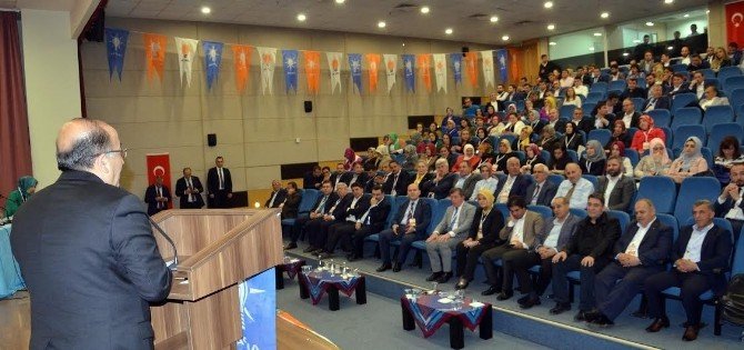 Trabzon Büyükşehir Belediye Başkanı Dr. Orhan Fevzi Gümrükçüoğlu