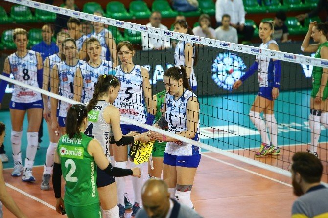 Fenerbahçe Grundig Avrupa Üçüncüsü
