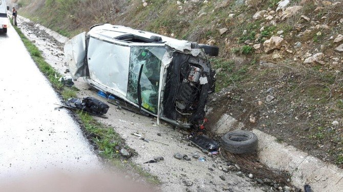 Ehliyetsiz Sürücünün Kullandığı Otomobil Takla Attı