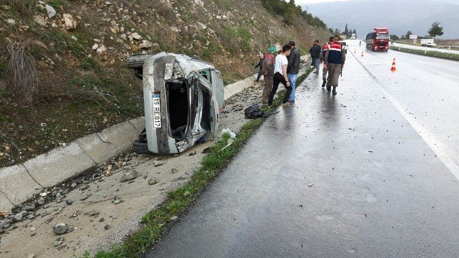 Ehliyetsiz Sürücünün Kullandığı Otomobil Takla Attı