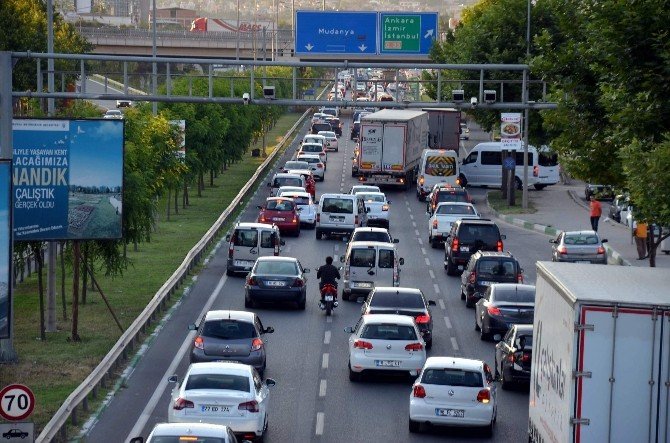 Kayıtlı Araç Sayısı 740 Bini Geçen Bursa’da 3 Kişiden Birinin Arabası Var