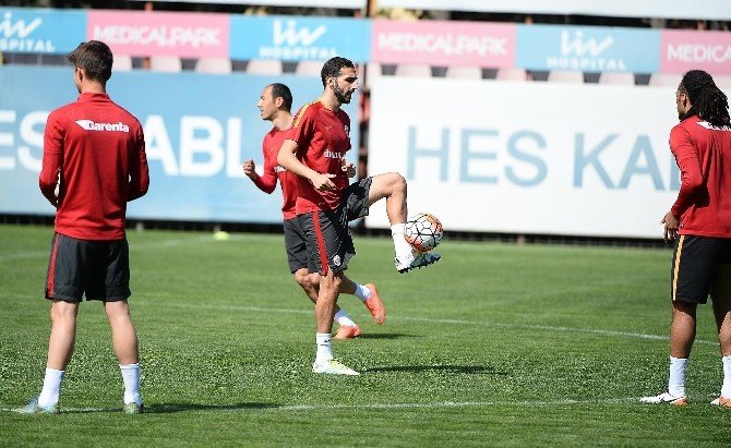Galatasaray’da Fenerbahçe Derbisinin Hazırlıkları Sürüyor
