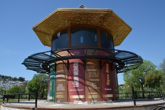 Manavgat’ta Banklar Şiir Okuyacak