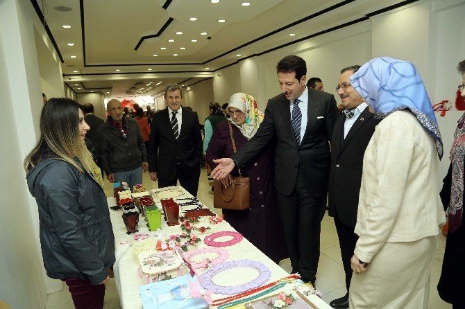 Başkan Tok Yaşlılar İçin Kermes Açtı