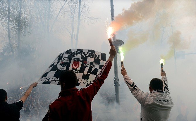 Vodafone Arena’da Tarihe Geçtiler
