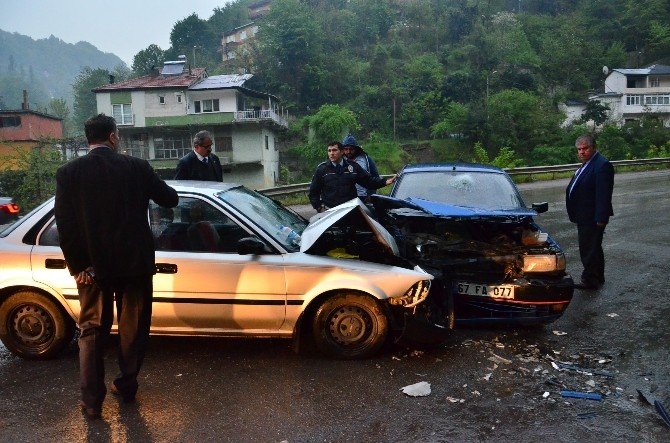 Zonguldak’ta Trafik Kazası: 4 Yaralı