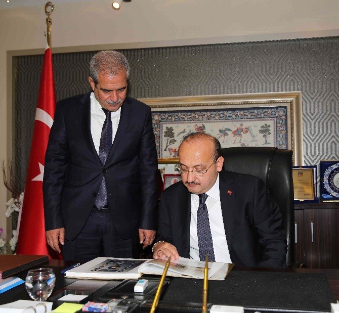 Başbakan Yardımcısı Yalçın Akdoğan, Başkan Demirkol’u Makamında Ziyaret Etti