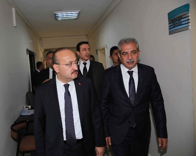 Başbakan Yardımcısı Yalçın Akdoğan, Başkan Demirkol’u Makamında Ziyaret Etti