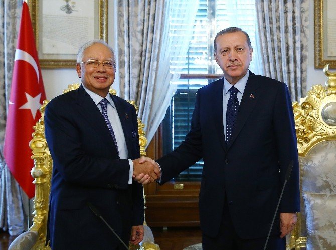 Erdoğan, Malezya Başbakanı Rezak’ı Kabul Etti