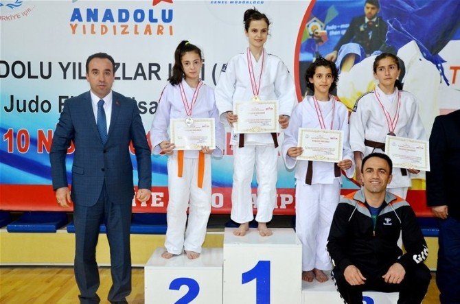 Trabzon’a “61” Puanla Gelen Şampiyonluk