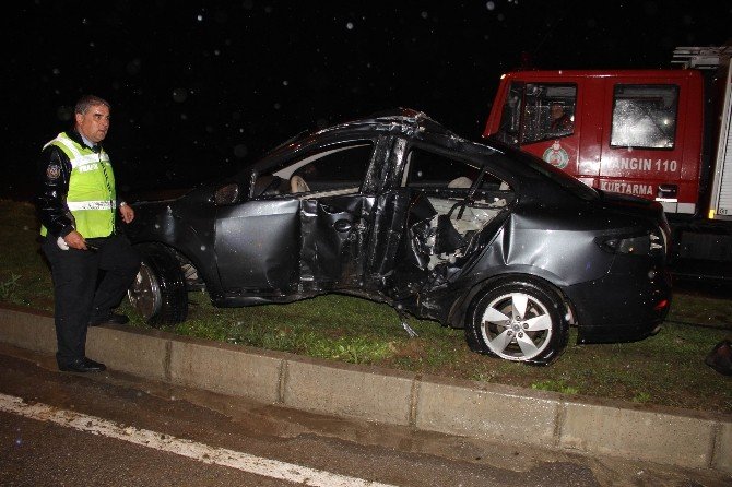 Sigortacılar İstanbul Dönüşü Kaza Yaptı: 1 Ölü, 1 Yaralı