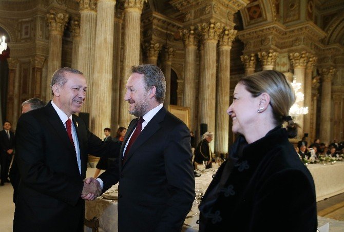Cumhurbaşkanı Erdoğan’dan Devlet Liderleri Onuruna Dolmabahçe’de Akşam Yemeği