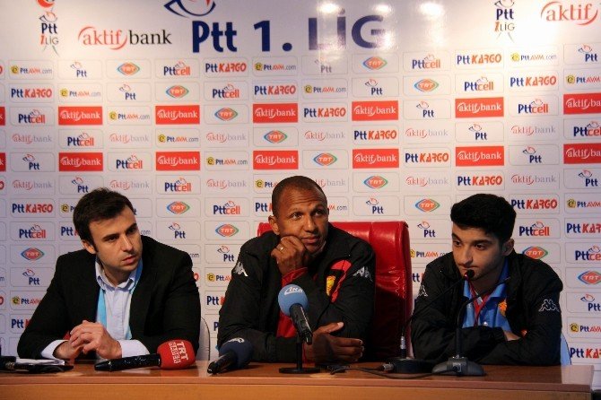 Aurelio: “Bence İlk Pozisyon Penaltı Değil”