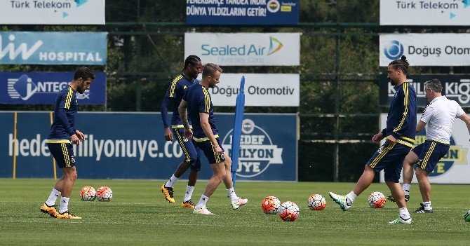 Fenerbahçe Caner’siz Çalıştı