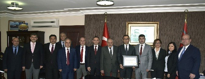 Tüpraş’a Yetkilendirilmiş Yükümlü Sertifika Verildi