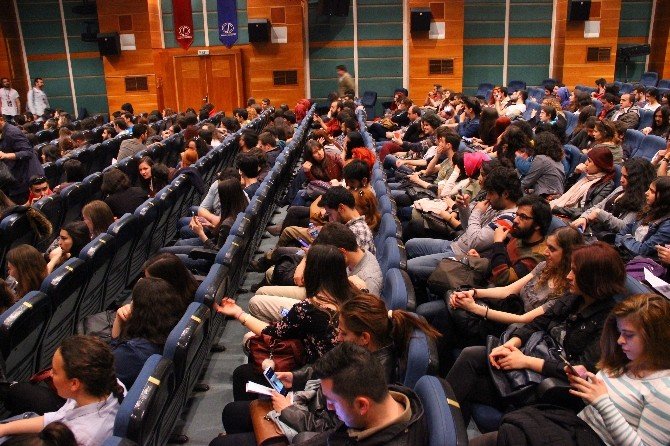 "15. Amatör Tiyatro Günleri" Anadolu Üniversitesi’nde Başladı