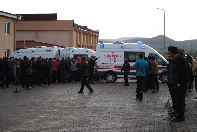 Amasya’da Cezaevinin Çatısı Uçtu: 26 Yaralı