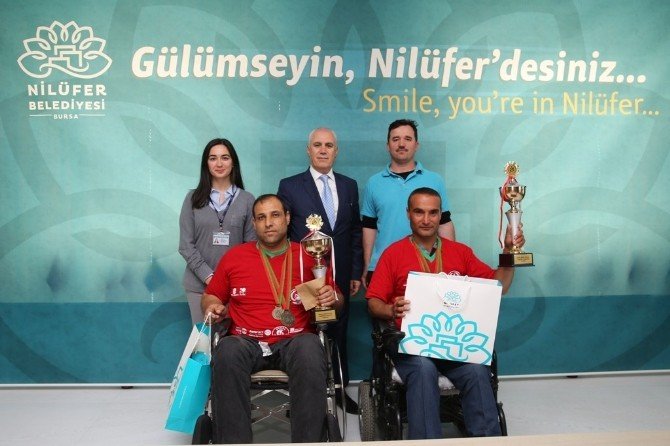 Başarılarını Başkan Bozbey İle Paylaştılar