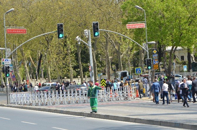İslam Dünyası Liderlerinin Namaz Kılacağı Camide Yoğun Güvenlik Önlemi