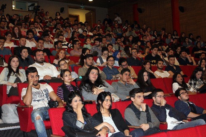 Pınar Ensari: ‘’Medyanın Nefret Söyleminde Daha Dikkatli Olması Gerek’’