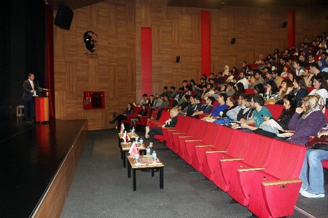Pınar Ensari: ‘’Medyanın Nefret Söyleminde Daha Dikkatli Olması Gerek’’