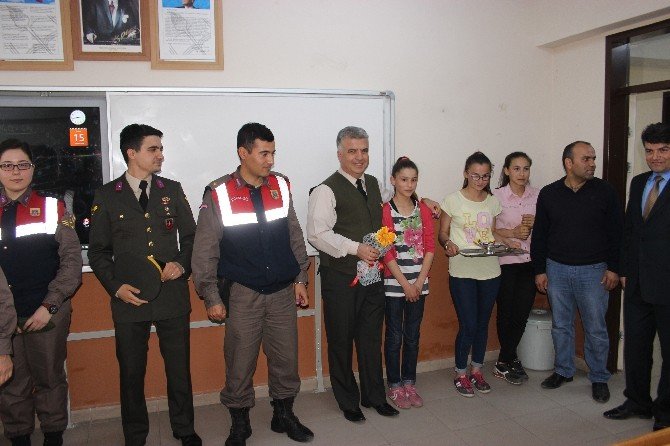 Öğrencilere Jandarma Anlatıldı
