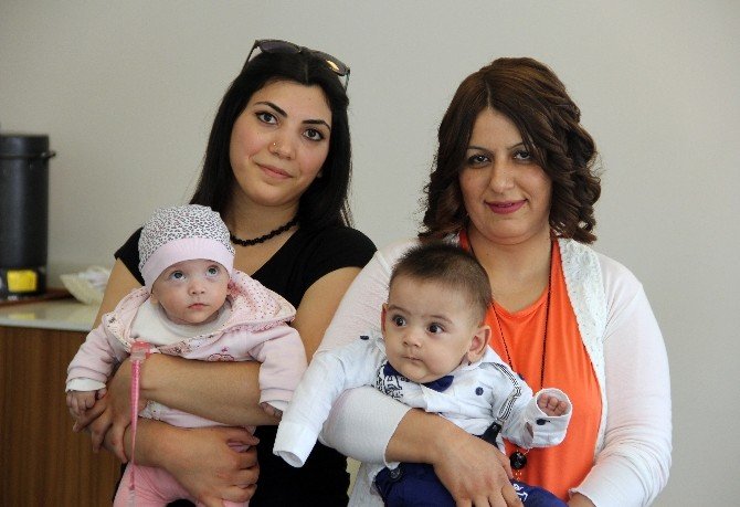 Bebeklerin “Kader Kardeşliği”