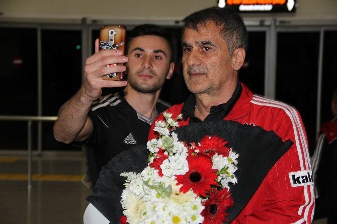 Lider Beşiktaş’a Sivas’ta Coşkulu Karşılama