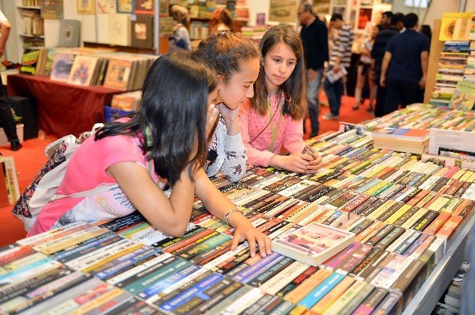 İzmir Kitap Fuarı 21. Kez Açıldı