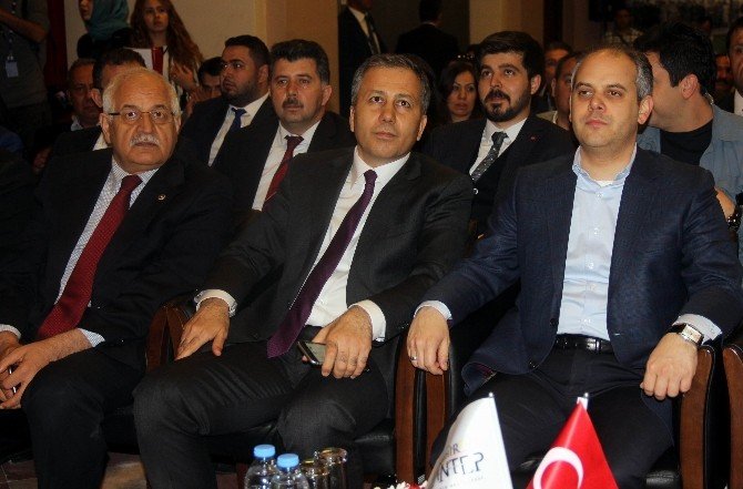 Bakan Kılıç Spor Çalıştayına Katıldı