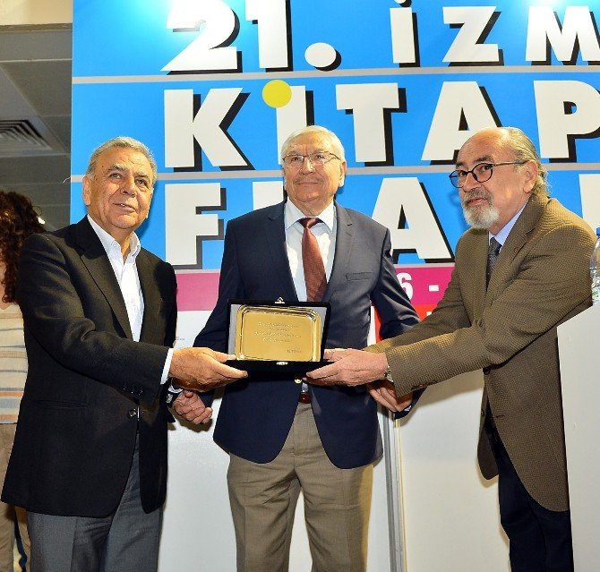 İzmir Kitap Fuarı 21. Kez Açıldı