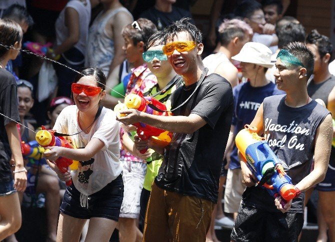 Tayland’da Katliam Gibi Festival: 259 Ölü
