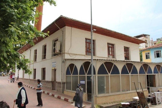 Vakıflar, Tarihi Camileri Ayağa Kaldırıyor