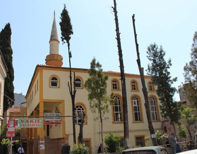 Vakıflar, Tarihi Camileri Ayağa Kaldırıyor