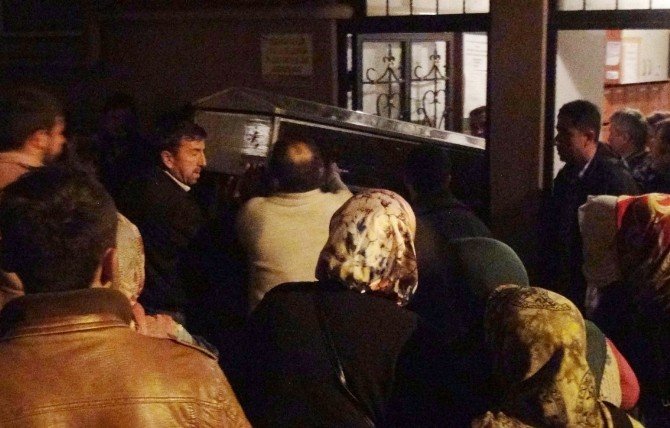 Oto Tamircisi Genç İntihar Etti