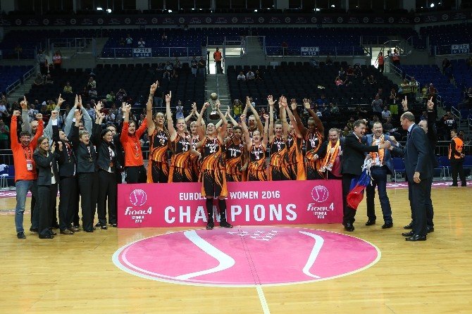 Kadınlar Euroleague’de Şampiyon Ummc Ekaterınburg