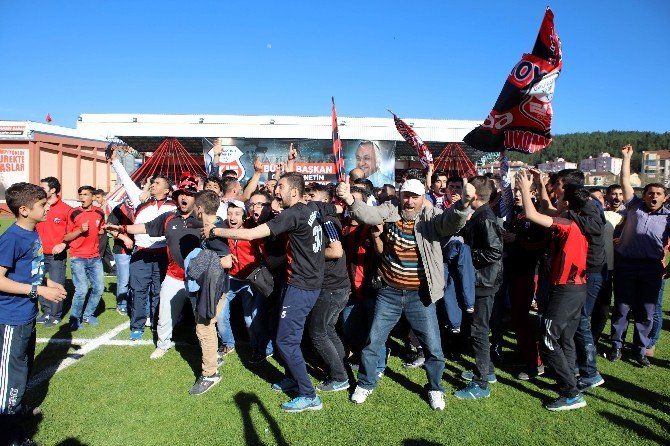 Kastamonuspor, 50 Yıl Sonra 2. Lige Yükseldi