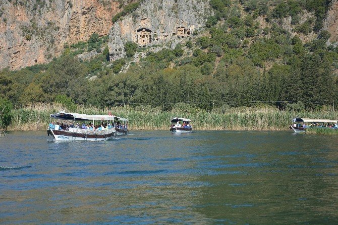 Muğla’da Uluslararası Açık Su Yüzme Yarışı Yapıldı