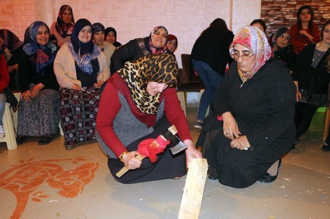 Geline Dır Dır Etmesin Diye Kaynananın Dilini Kestiler